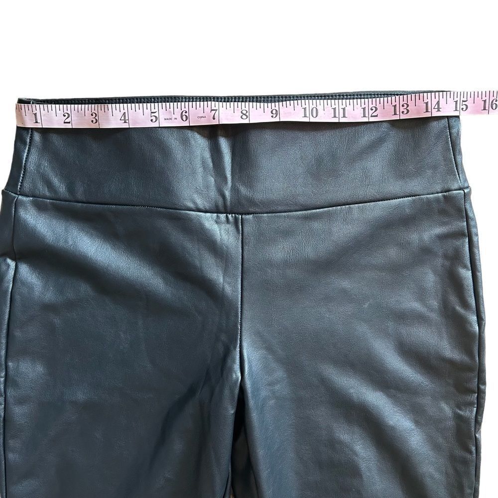 Kendall & Kylie | Faux Leather Leggings Pants, Size M - Picture 3 of 9
